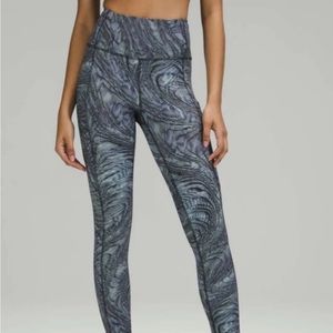 Lululemon Fast and Free Tight 25” Dimensional Icing Blue Multi Size 4